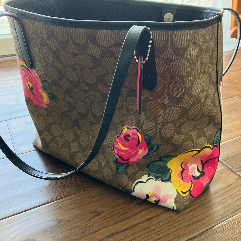 Coach Tote